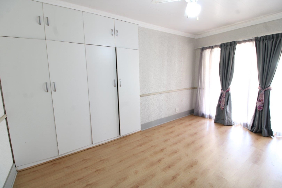 6 Bedroom Property for Sale in Doringkruin North West